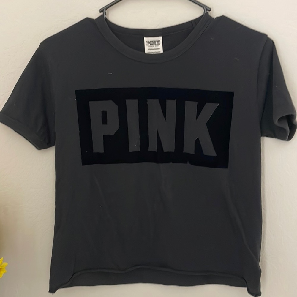 Victorias Secret PINK Black Crop T-shirt Size XS